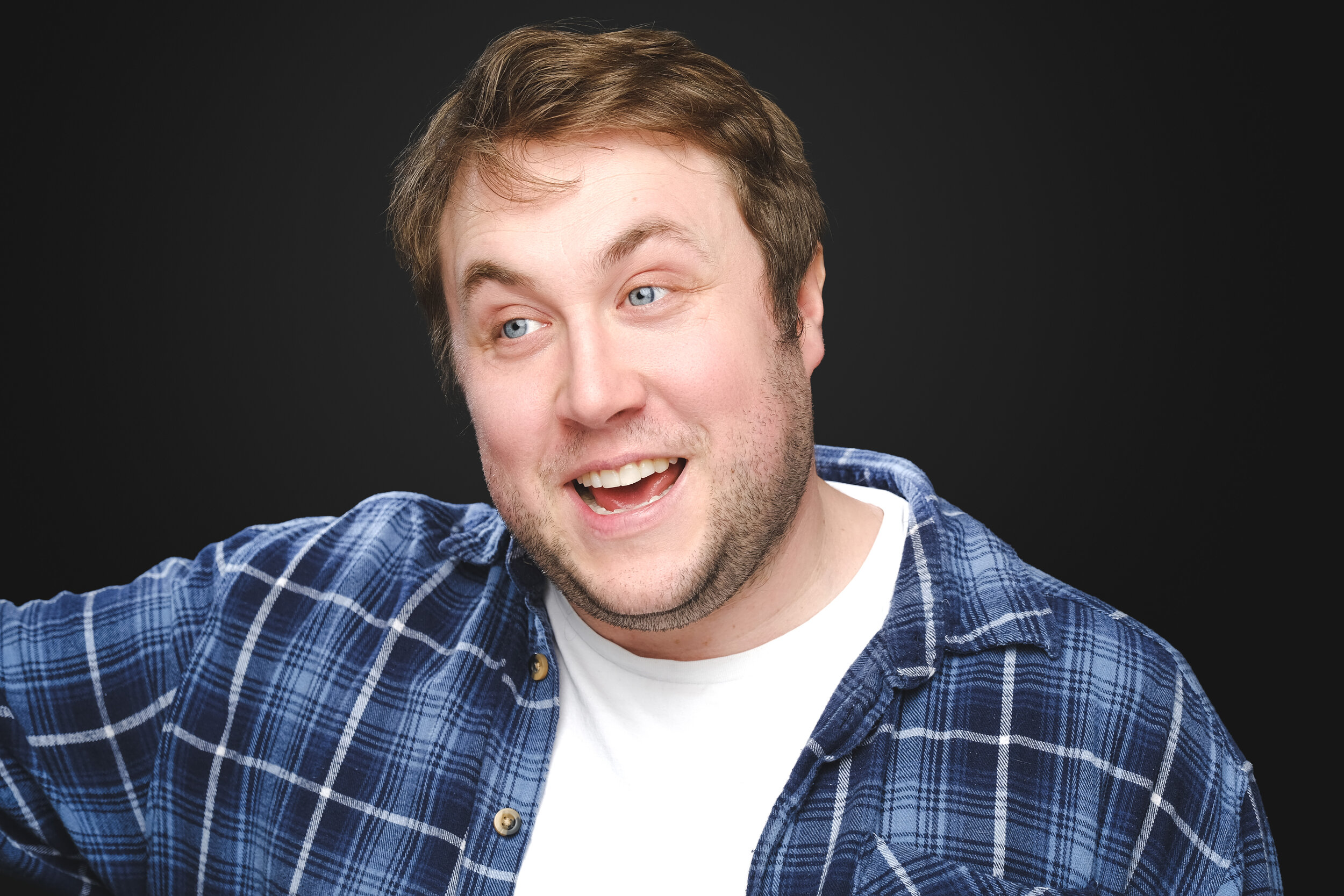27th – STAND UP COMEDY – LAURA LEXX, TOM TOAL & AARON TWITCHEN - Image 3
